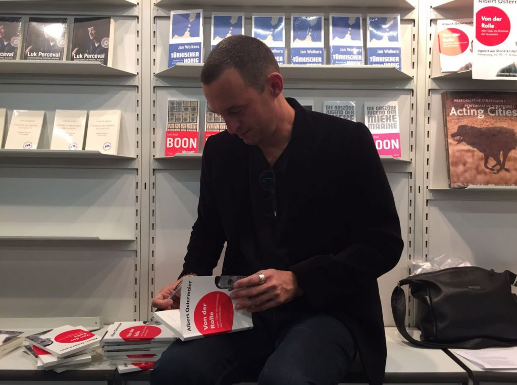 signierstunde-albert-ostermaier-buchmesse-frankfurt-2016